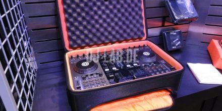 UDG: Pioneer DDJ & Native Instruments S4 Backpack, NAMM 2012