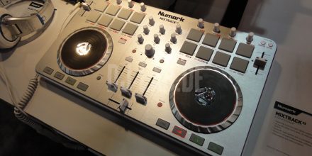 NAMM 2013: Numark Mixtrack 2 &amp; Mixtrack Pro 2 - Was ist neu?NAMM 2013: Numark Mixtrack 2 &amp; Mixtrack Pro 2 - see the differences!