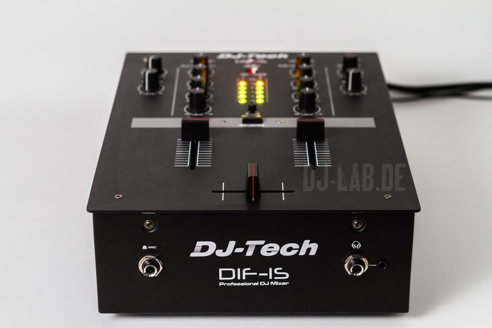 Test: DJ-Tech DIF-1S - Günstiger Battlemixer mit Innofader und DVS-AnschlüssenReview: DJ-Tech DIF-1S - Entrylevel battlemixer with Innofader technology