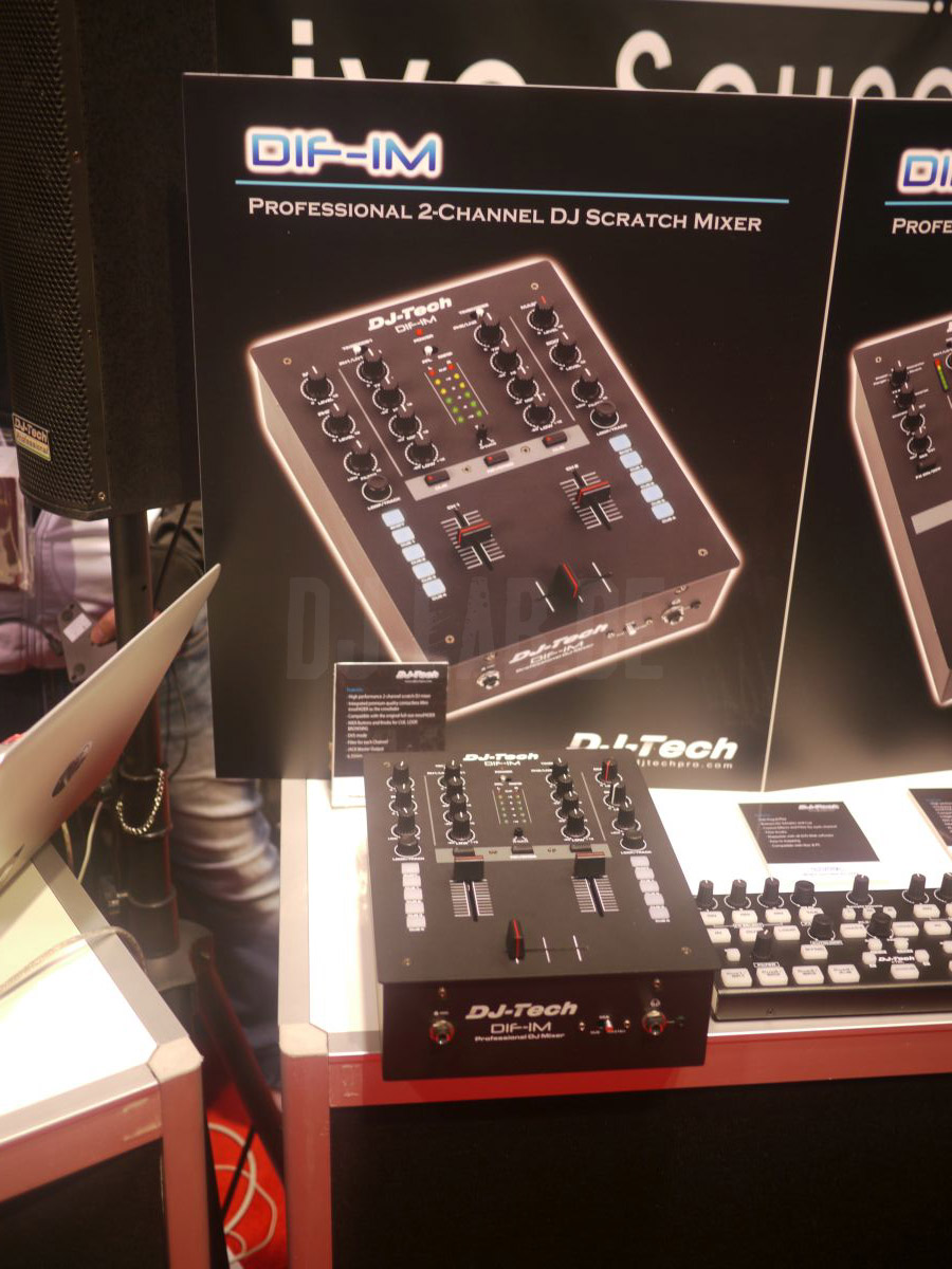 NAMM 2014: DJ Tech DIF-1M - MIDI-Scratchmixer für kleines Geld