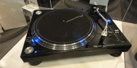 Pioneer Plattenspieler auf der Musikmesse 2014 gesichtet - Was steckt dahinter?