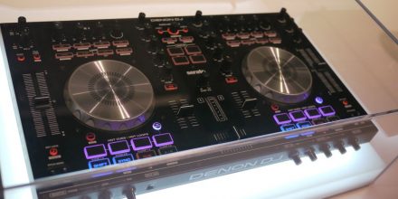 Neu: Denon MC4000 - Controller für Mobile-DJs, NAMM 2015
