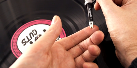 Video: DJ Fong Fong baut Beats mit Tonabnehmersounds