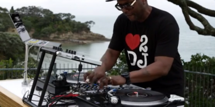 Video: DJ Jazzy Jeff - Peter Piper Routine