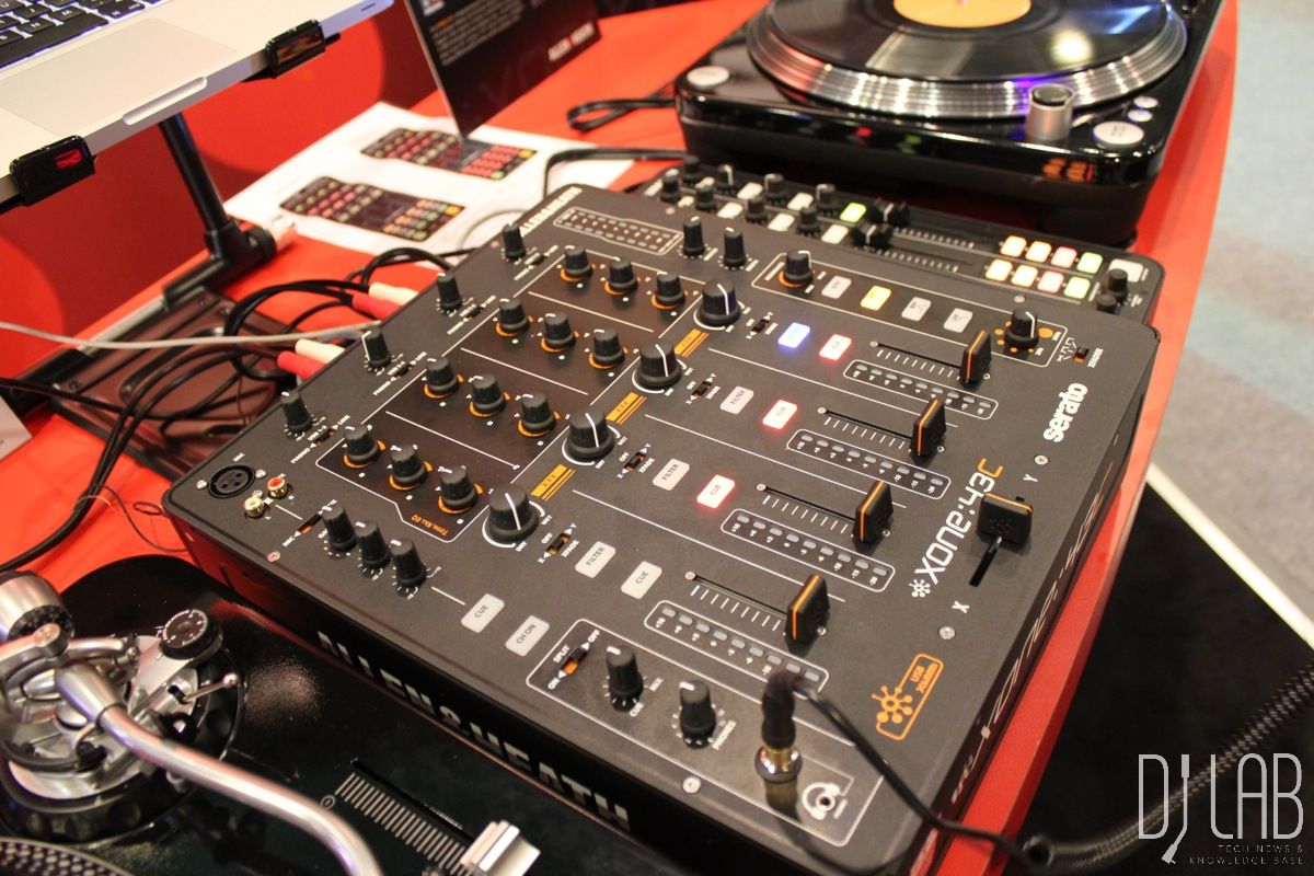 Allen &amp; Heath Xone:43C - 4-Kanal Serato DJ Mixer, Musikmesse 2015