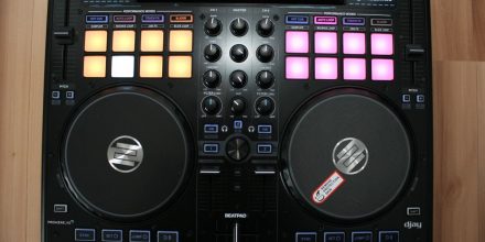 Test: Reloop Beatpad 2 – DJing mit dem iPad