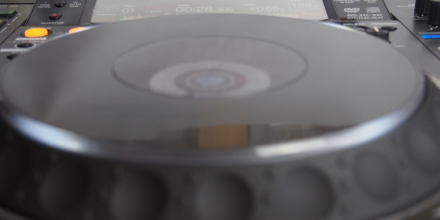 PIONEER CDJ-2000 NXS2 Review