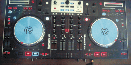 NUMARK NS6 - (nicht nur) Itch-Controller