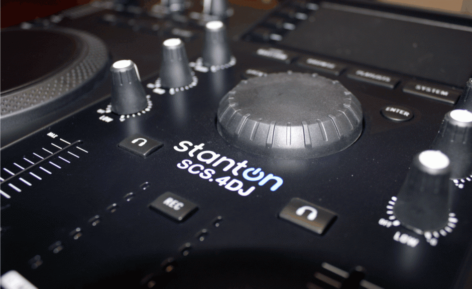 STANTON SCS.4DJ - Review