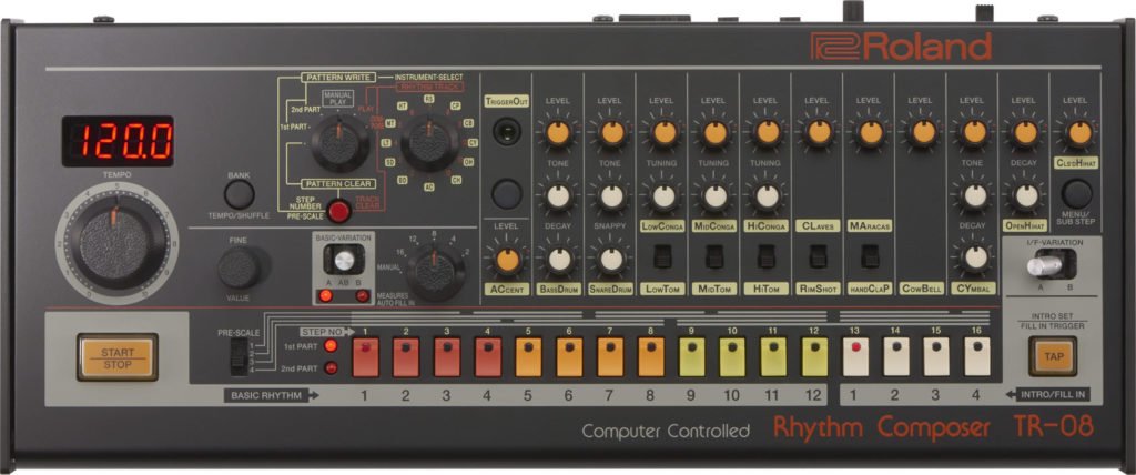 Die Oberfläche der Roland TR-08.