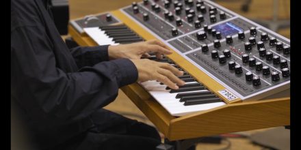 Moog One: Tolles Video mit Soundbeispielen von prominenten Musikern
