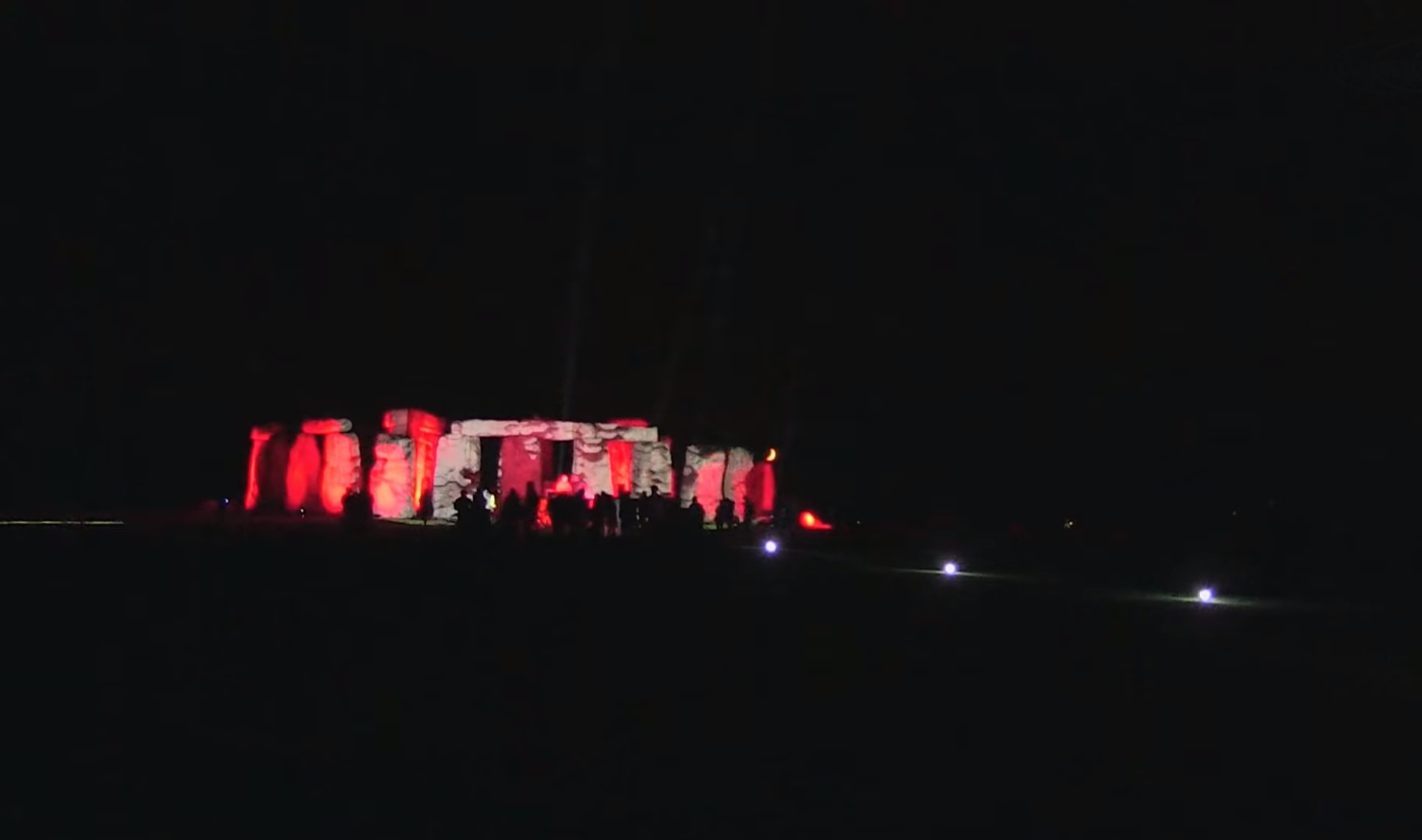 Video: Paul Oakenfold ist der erste DJ, der die Stonehenge bespielt