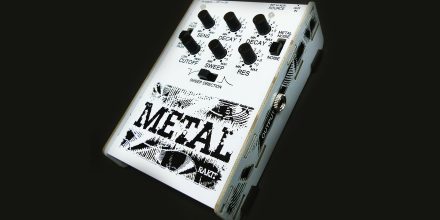 Metal von Rakit ist ein sehr vielseitiger Drumsynth für unter 80 Euro