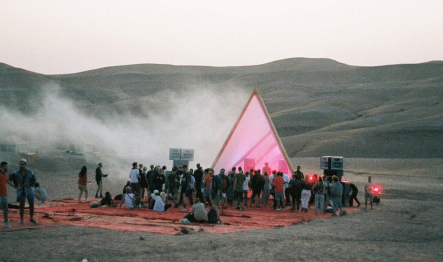Videotipp: Rave unter dem Wüstenhimmel