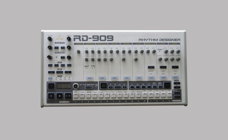 Behringer: Neuigkeiten zu RD-9 (RD-909) und Klon des Roland CR-78
