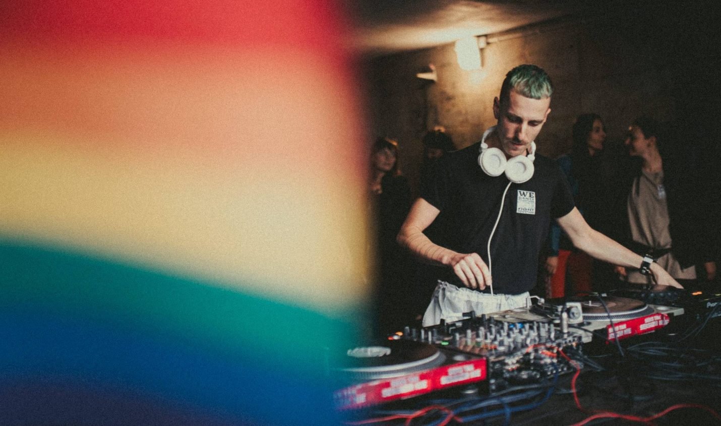 DJ Avtomat wurde bei polnischer LGBTQI-Demo verhaftet