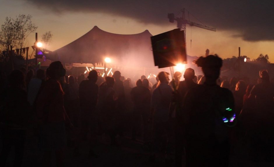 Suchergebnisse für: "Corona"