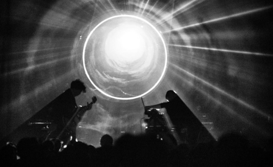 Darkside: Neues Livealbum von Nicolás Jaar und Dave Harrington