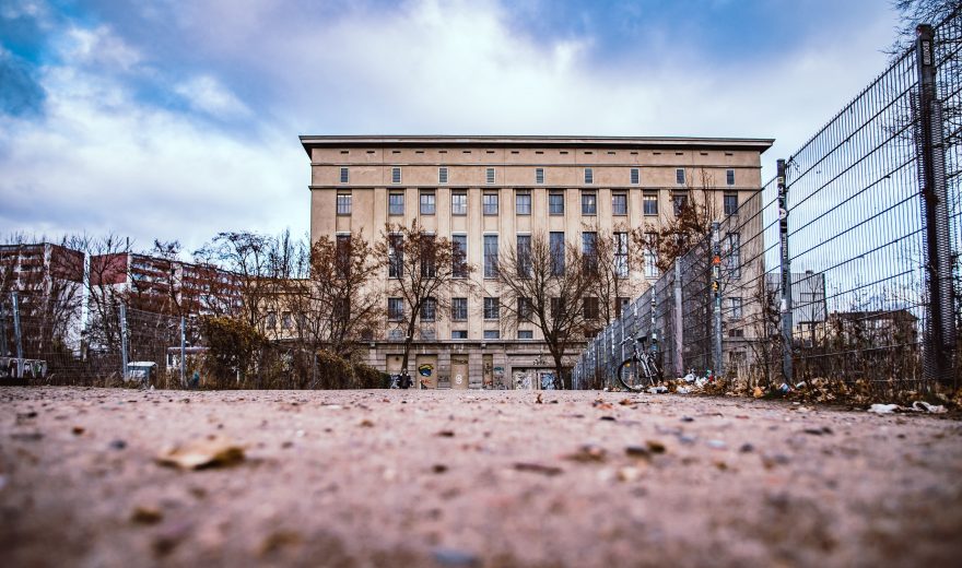 Suchergebnisse für: "berghain"