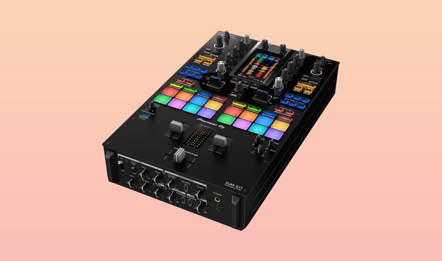 Test: Pioneer DJ DJM-S11 / Digitaler Battlemixer