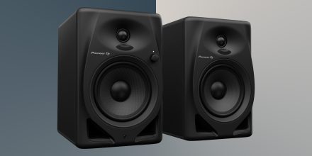 Test: Pioneer DJ DM-50D / Monitorboxen für DJs & Produzent:innen
