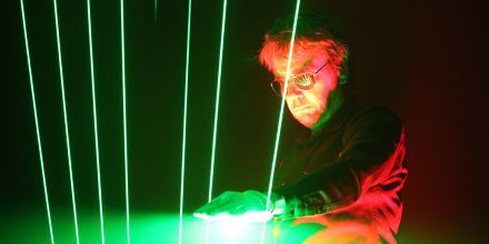 Jean-Michel Jarre verkauft kompletten Songkatalog an BMG