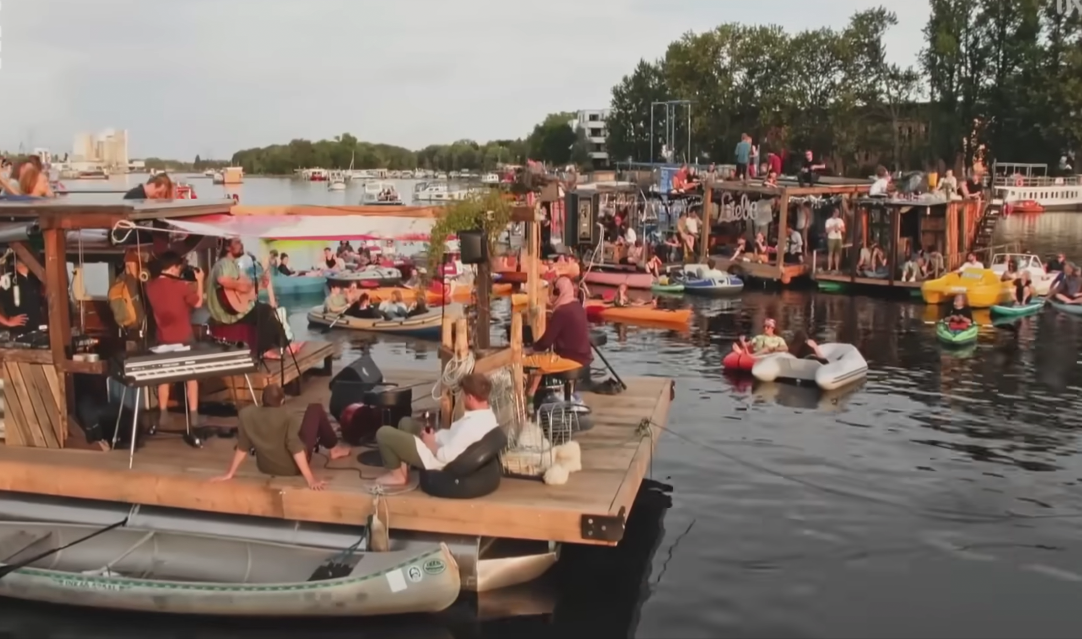 Rummelsburger Bucht Berlin: ARTE-Doku über Freiräume auf Wasser