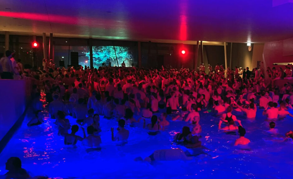 Suchergebnisse für: "Corona"