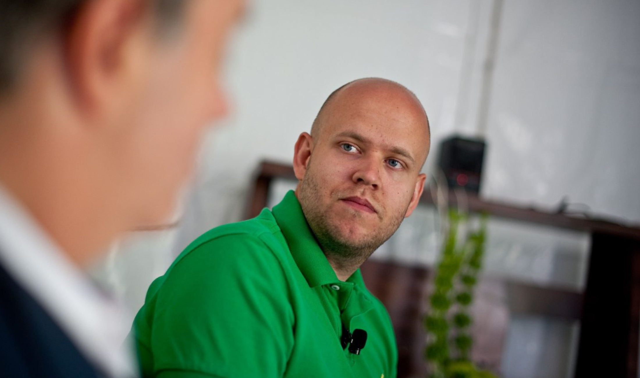 Daniel Ek verkauft Aktien von Spotify.