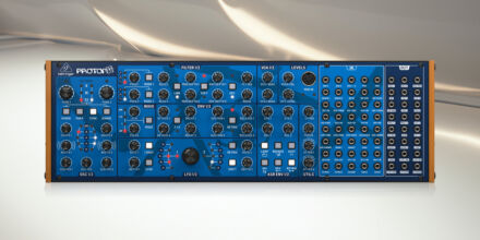 Behringer Proton: Der große Bruder des Neutrons ist da