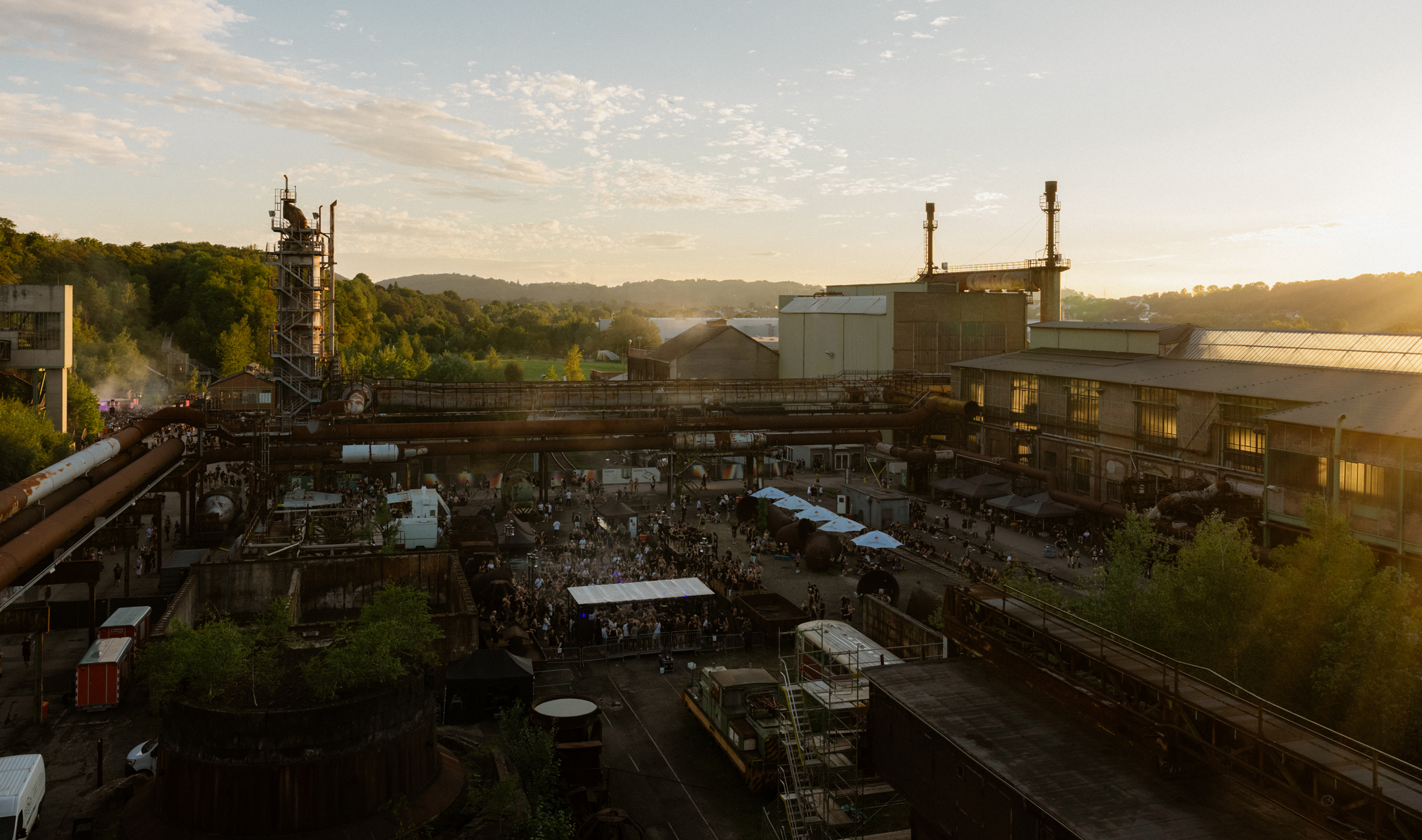 The Third Room Absage Interview.