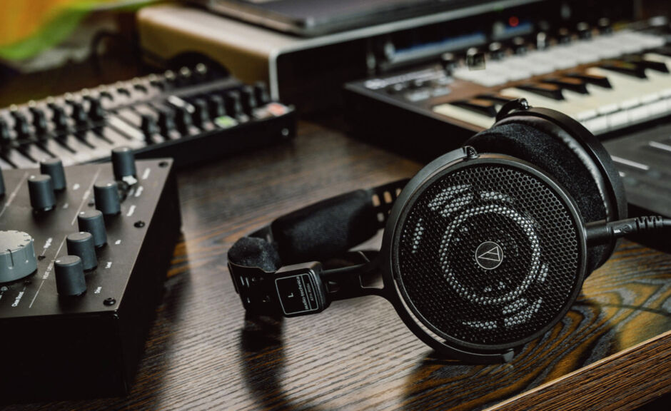 NAMM 2025: Audio-Technica stellt mit ATH-R70xa und ATH-R50x neue Kopfhörer-Serie vor