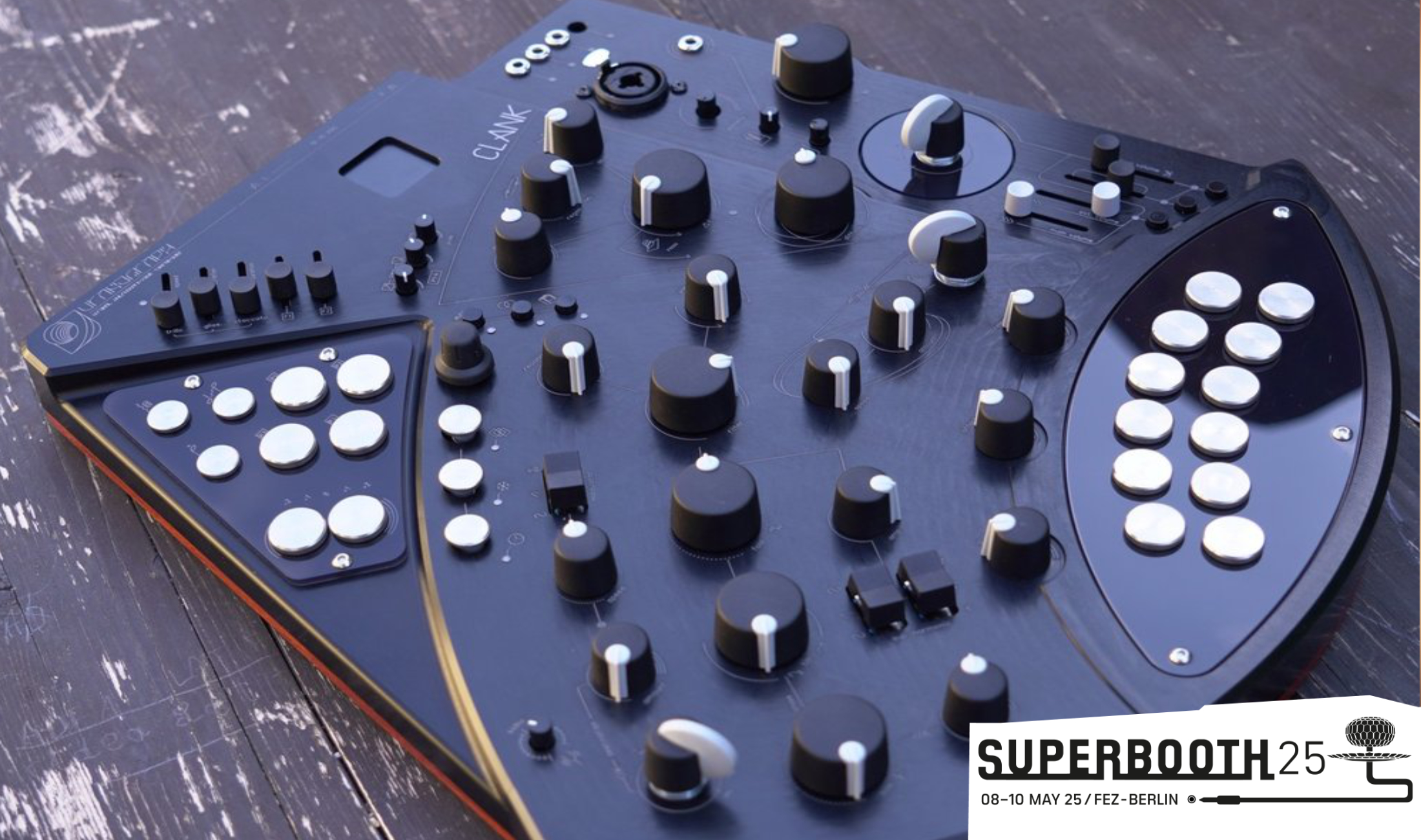 Superbooth 25: Clank Uranograph – Kreativer Synthesizer mit taktilem Eingabeinterface