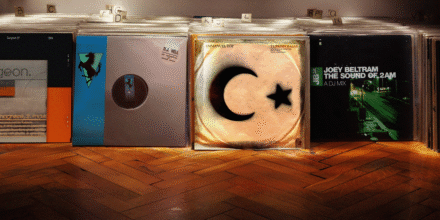 Essentials: 10 legendäre Techno-Hymnen der 90er