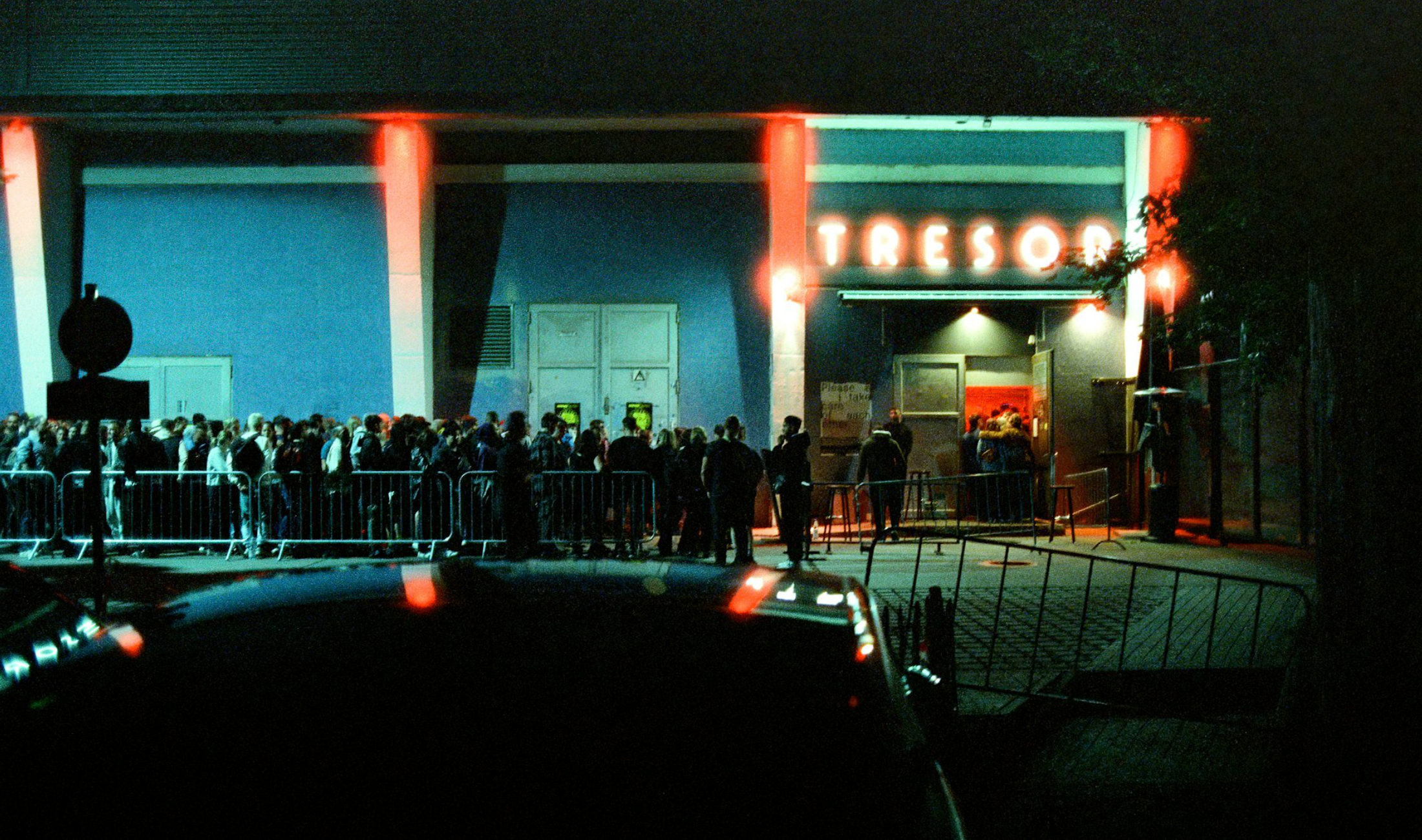 Verdienstorden für Dimitri Hegemann, Tresor Records feiert 34 Jahre mit AIAIAI-Sonderedition