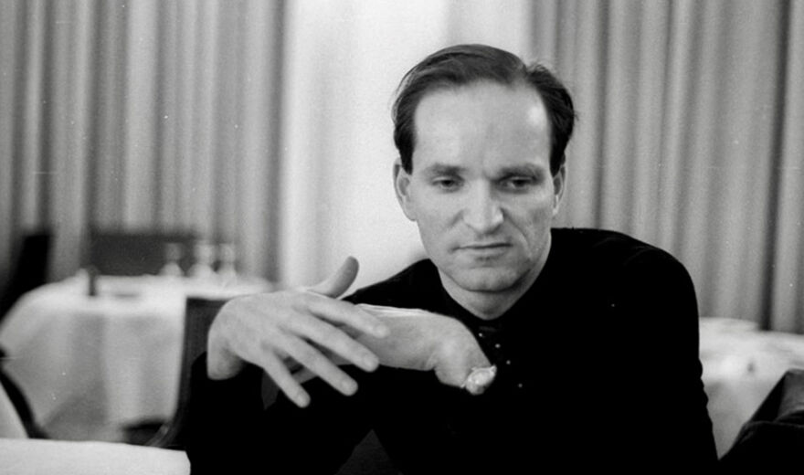 "We are the Robots" - Florian Schneiders Vocoder und Synthesizer werden versteigert