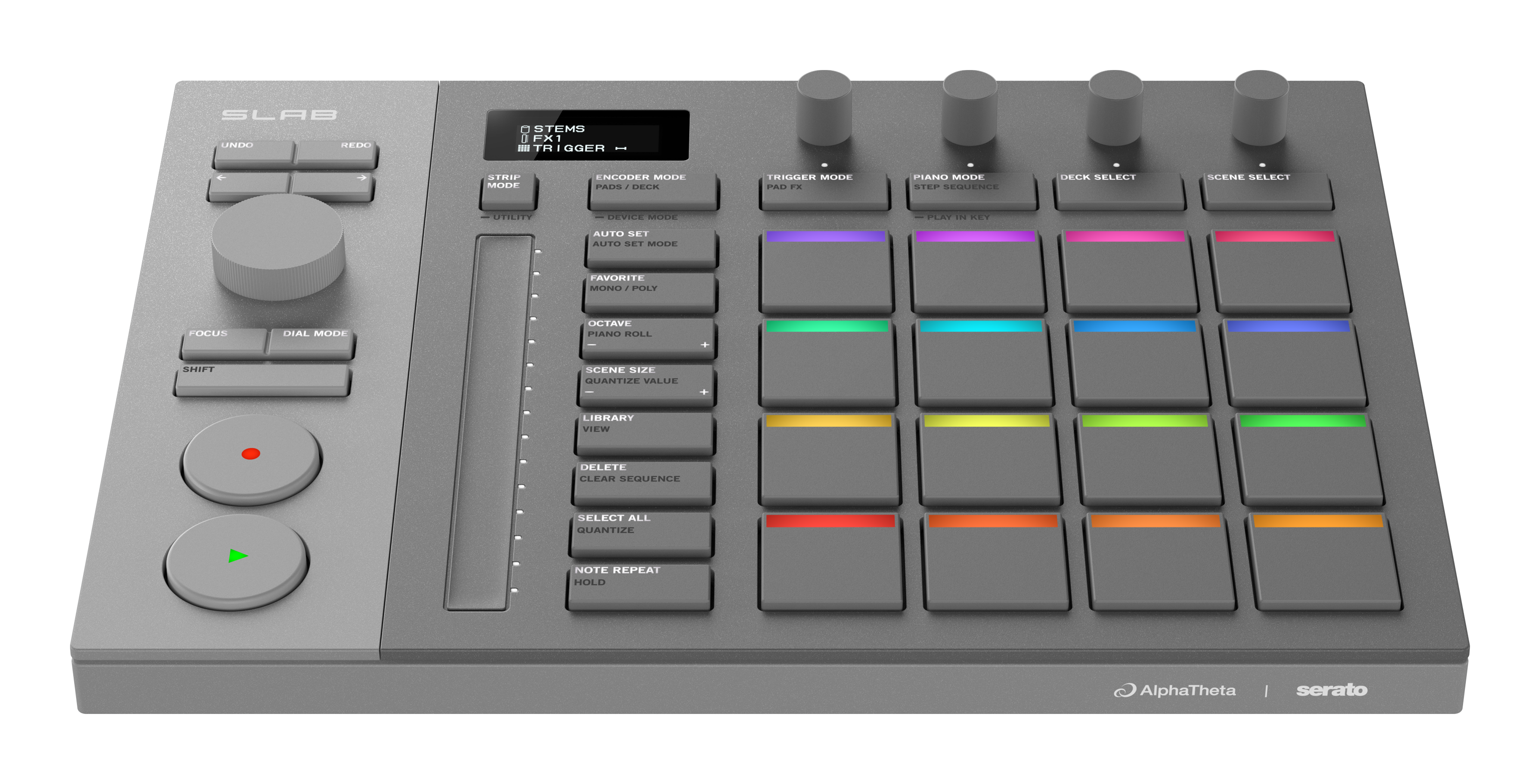 Der AlphaTheta SLAB ist der erste Controller, der speziell für Serato Studio entwickelt wurde. AlphaTheta SLAB Schrägansicht
