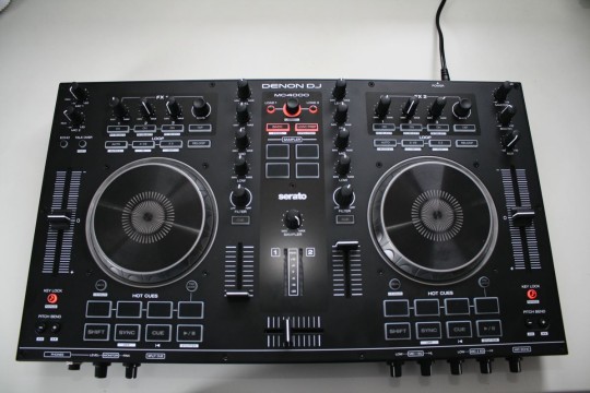 Denon DJ - MC4000 - die Allzweckwaffe für mobile DJs?
