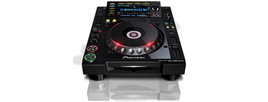 Viele DJs legen mit den CDJ-Playern auf, besitzen diese aber nicht.